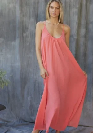 9Seed Tulum Beach Dress Strawberry Fashion